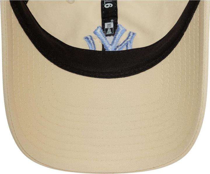 Actual product image New Era 9Twenty Cap - WASHED New York Yankees beige