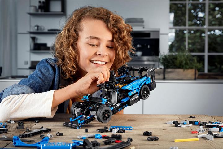 Actual product image LEGO McLaren Senna GTR (42123, LEGO Technic)