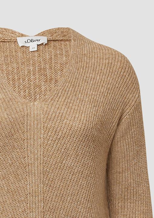 Produktbild s.Oliver Strickpullover Weicher Strickpullover im Relaxed Fit mit V-Ausschnitt (54)