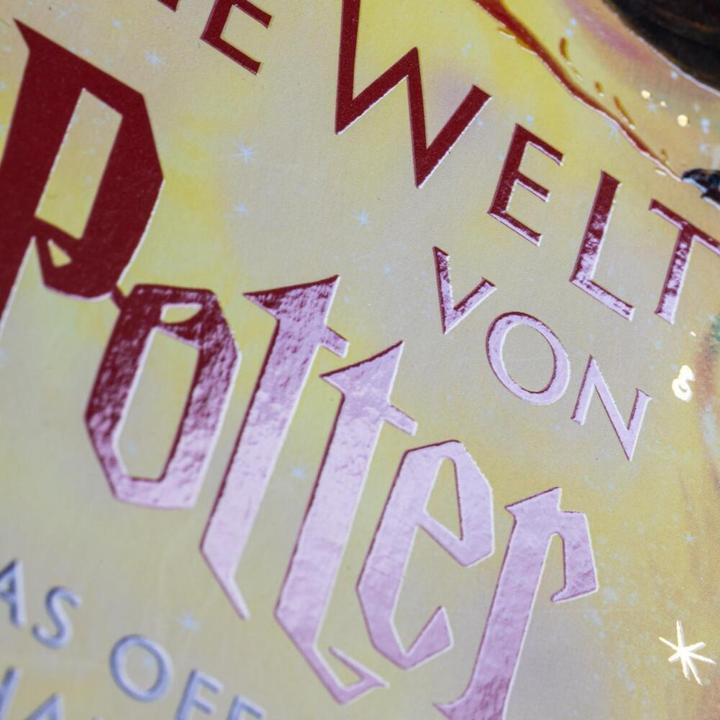Produktbild Die magische Welt von Harry Potter: Das offizielle Handbuch (Deutsch, J. K. Rowling, 2023)