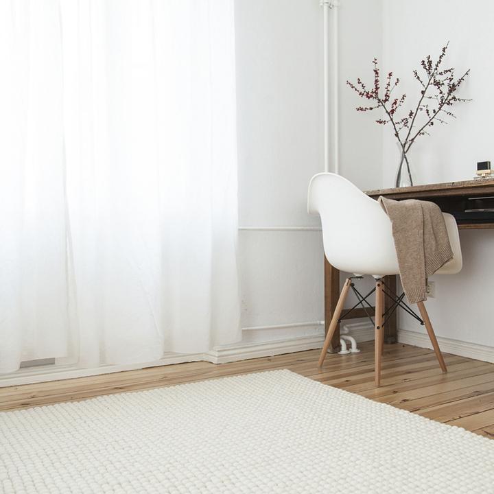 Produktbild Myfelt Linéa Filzkugelteppich (70 x 100 cm)