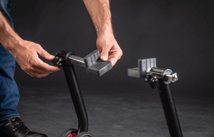 Produktbild Lv8 Elevate Universal Heckständer mit Gummischiebern rot