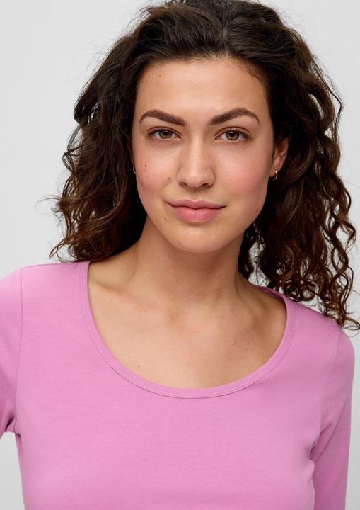 Actual product image S.Oliver T-Shirt Elastisches Jersey-Shirt mit U-Ausschnitt (34)
