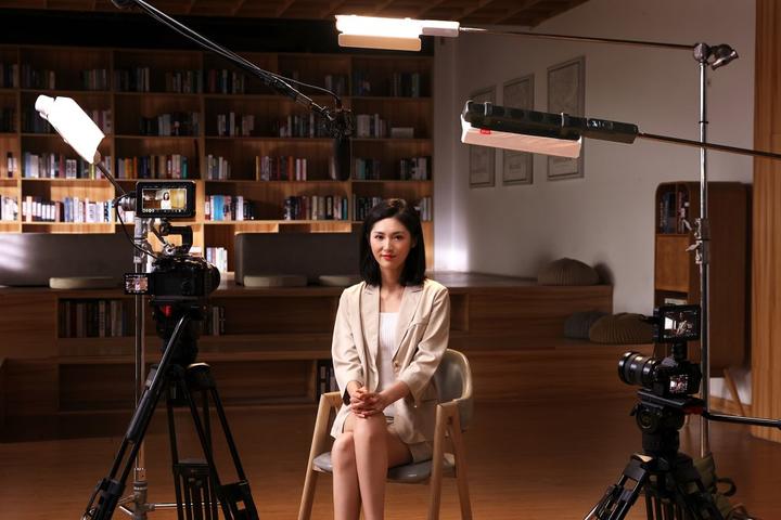 Produktbild Zhiyun FiveRay F100 Combo White (Gimbal Stromversorgung)