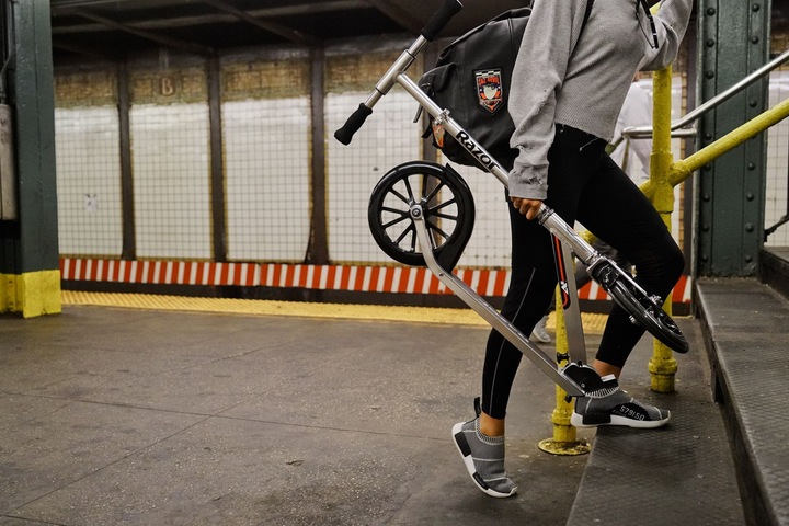 Actual product image Razor A6 Scooter - Silver 23L (MC2)