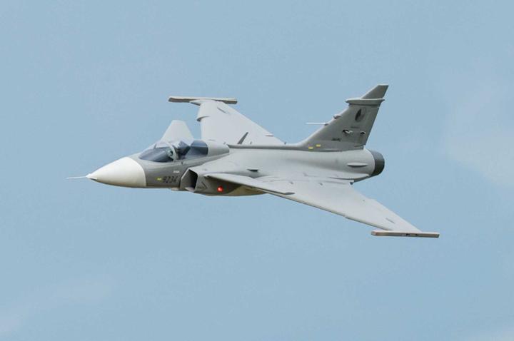 Immagine prodotto Freewing Jas-39 Gripen grigio PNP Jet EDF (Jet)