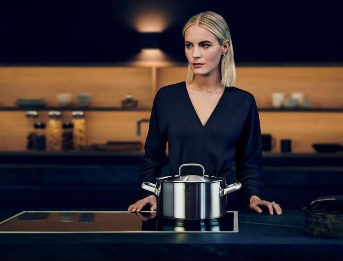 Actual product image WMF Kochtopf Fleischtopf Induktion 24cm Metalldeckel Gourmet Plus Edelstahl 18/10 (24 cm, Pot, Stainless steel)