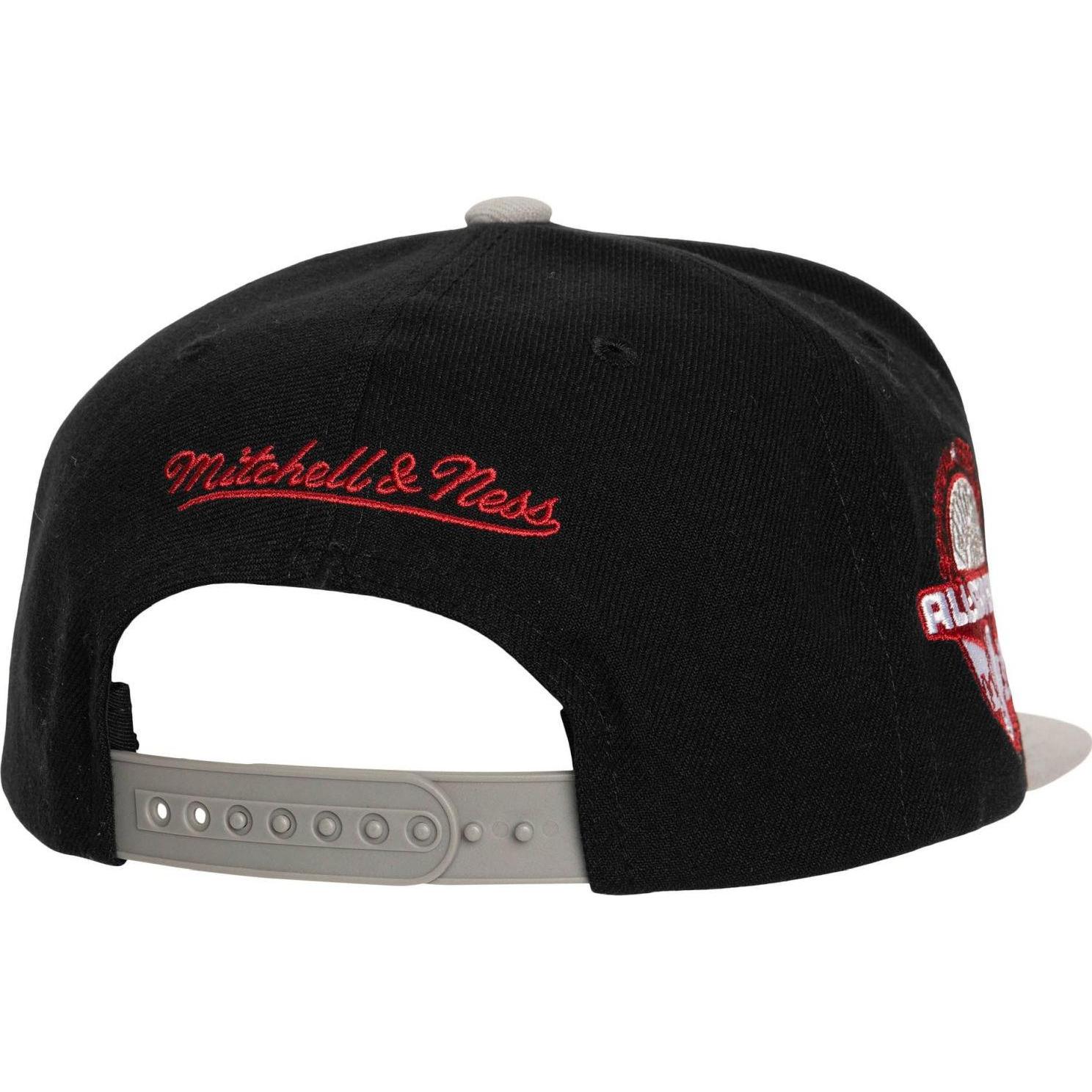 Thumbnail - Mitchell & Ness, Herren, Cap, Snapback Cap - CORE III Chicago Bulls, Schwarz, (One Size)