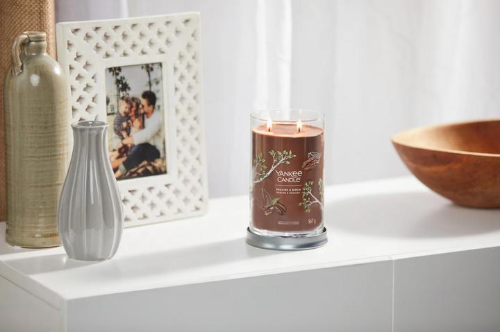 Immagine prodotto Yankee Candle Candela profumata Praline & Birch Signature Tumbler Grande