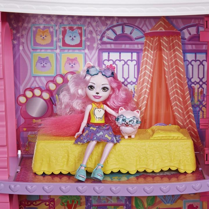 Actual product image Enchantimals Town House & Cafe playset