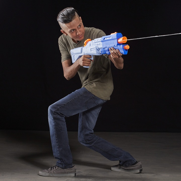 Actual product image Nerf Super Soaker Fortnite TS-R