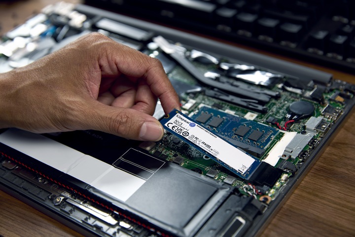 Produktbild Kingston NV3 (4000 GB, M.2 2280)
