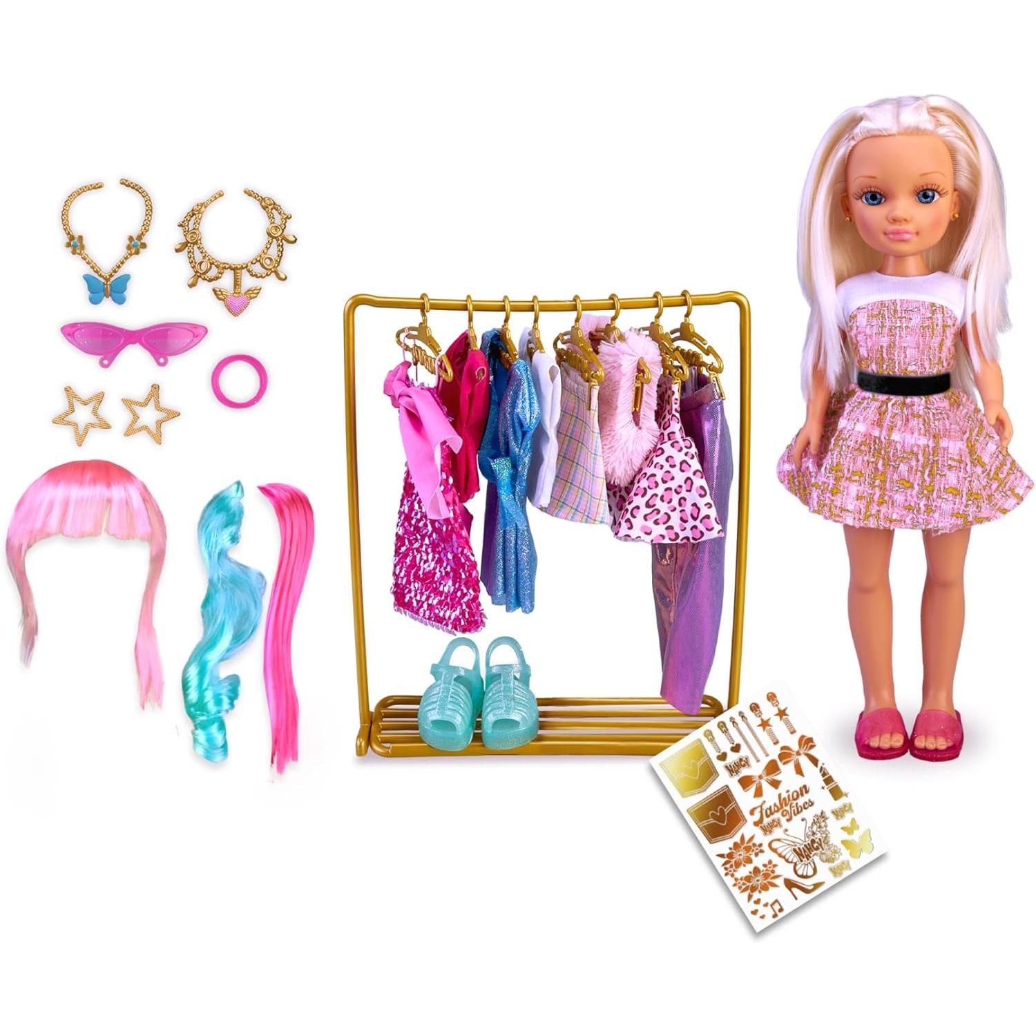 Famosa Nancy Und Ihr Kleiderschrank