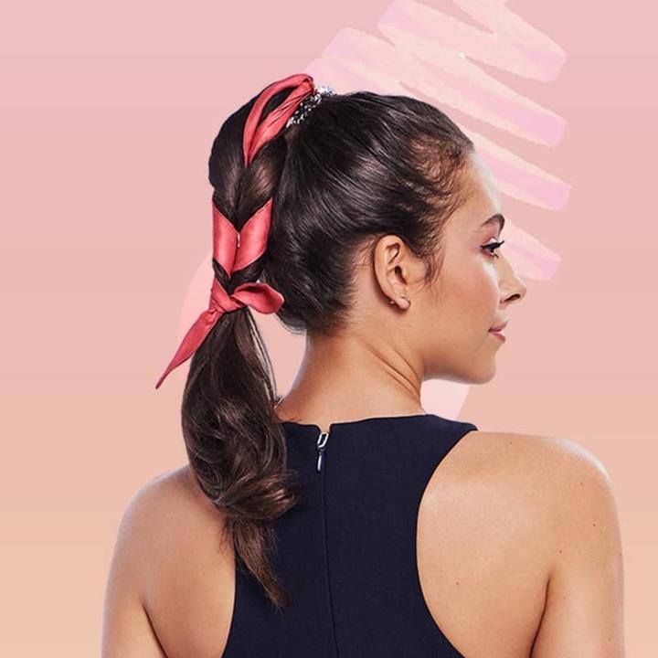 Actual product image Invisibobble Hair tie Wrapstar, red (Hair tie)