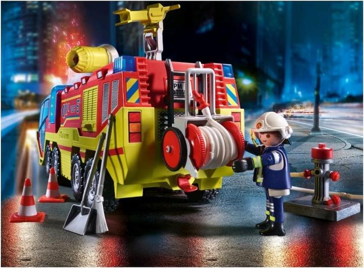 Image du produit Playmobil Fonctionnement des pompiers avec un camion de pompiers (70557, Playmobil City Action)