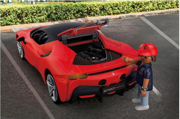Actual product image Playmobil Ferrari SF90 Stradale (71020)