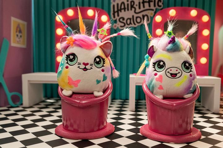 Actual product image Canal Toys Plüsch Squish Pal, Plüschtierart: Kuscheltier (25 cm)