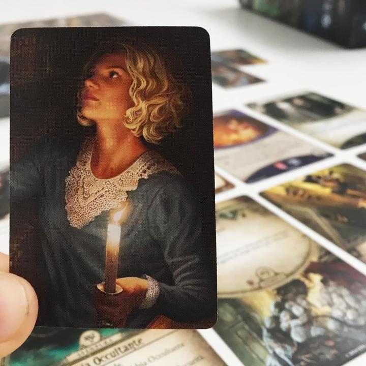 Productafbeelding Asmodée Arkham Horror LCG - Herziene kernset: Ed. Italiaans (Italiaans, 1 - 4 Spelers)