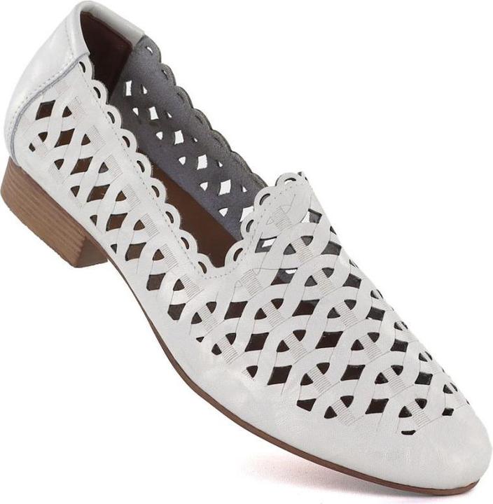 Image du produit Jezzi Women's leather openwork shoes, white OL50-1 (40)