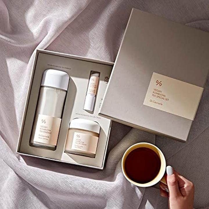 Image du produit Leegeehaam Dr. Ceuracle Vegan Kombucha Tea Special Set - Hydratant coréen (Kit de soins du visage)