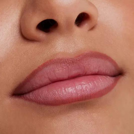 Actual product image essence Comfort lipliner