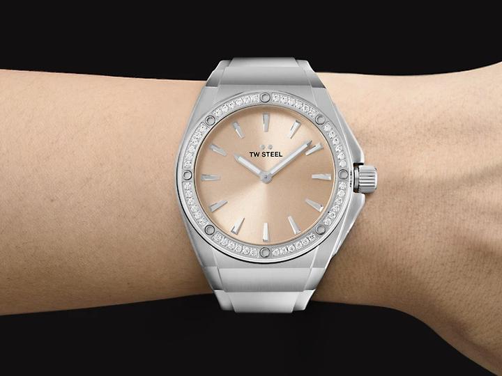 Actual product image TW-Steel TW Steel CE4032 CEO Tech Ladies 38 mm 10ATM (Analogue wristwatch, 38 mm)
