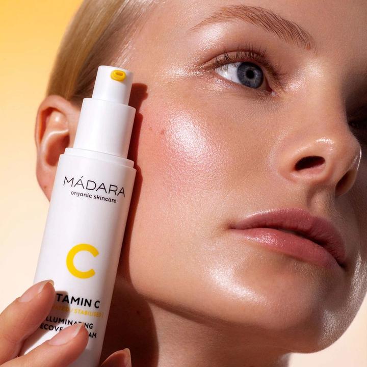 Image du produit Madara Crème de récupération illuminatrice à la vitamine C - Crème régénératrice (50 ml)