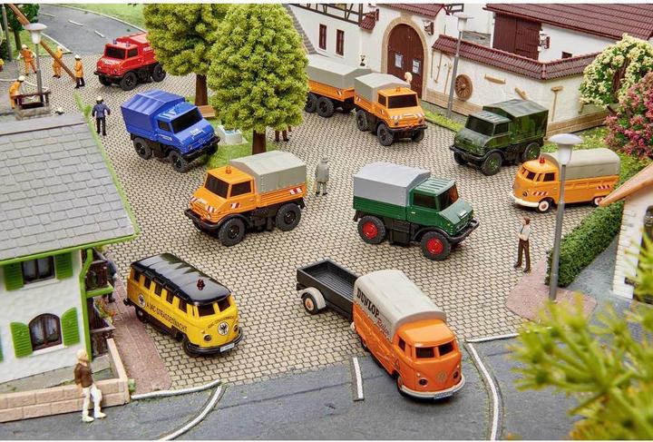 Produktbild Carson RC VW T1 Bus Samba ADAC 1:87 Modellauto Elektro inkl. Akku, Ladegerät und Senderbatterien (RTR Ready-to-Run)
