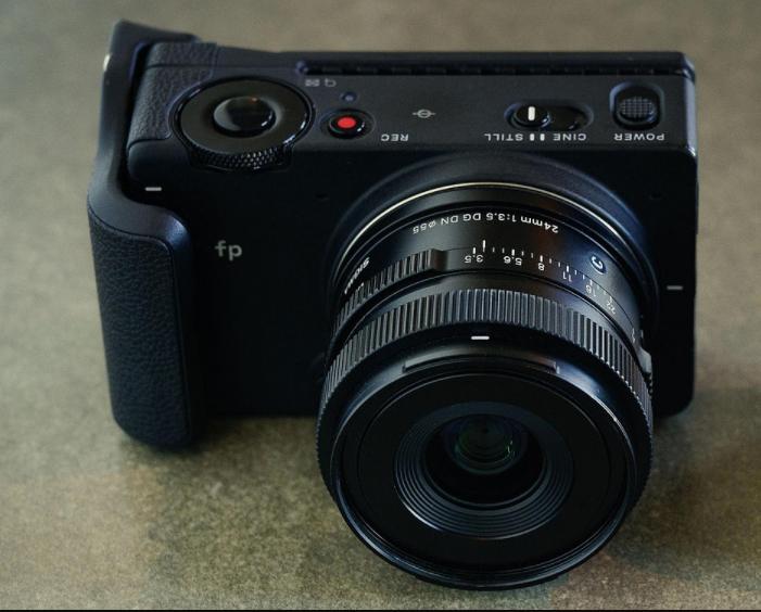 Produktbild Sigma 24mm F3,5 DG DN Contemporary Sony-E (Sony E, Vollformat)