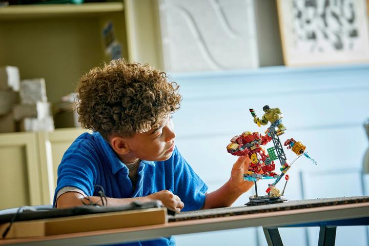 Image du produit LEGO Duell der Giganten: Hulkbuster vs. Hulk (76343, LEGO Marvel)