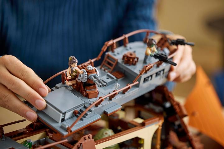 Actual product image LEGO Jabba's sailing barge (75397, LEGO Star Wars, LEGO Rare Sets)