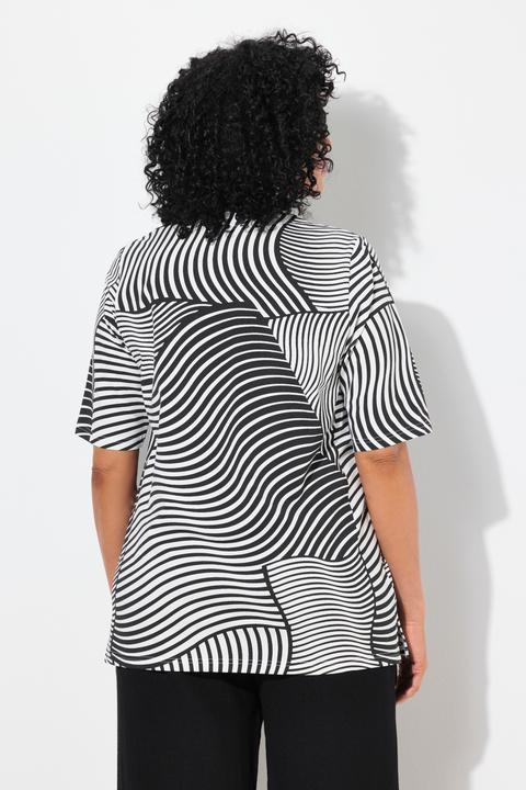 Actual product image Ulla Popken Geometric Print Short Sleeve Tee (50, 52)