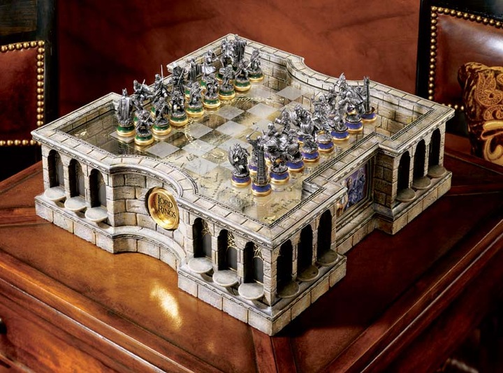 Productafbeelding Noble Collection Lord of the Rings Schaakset