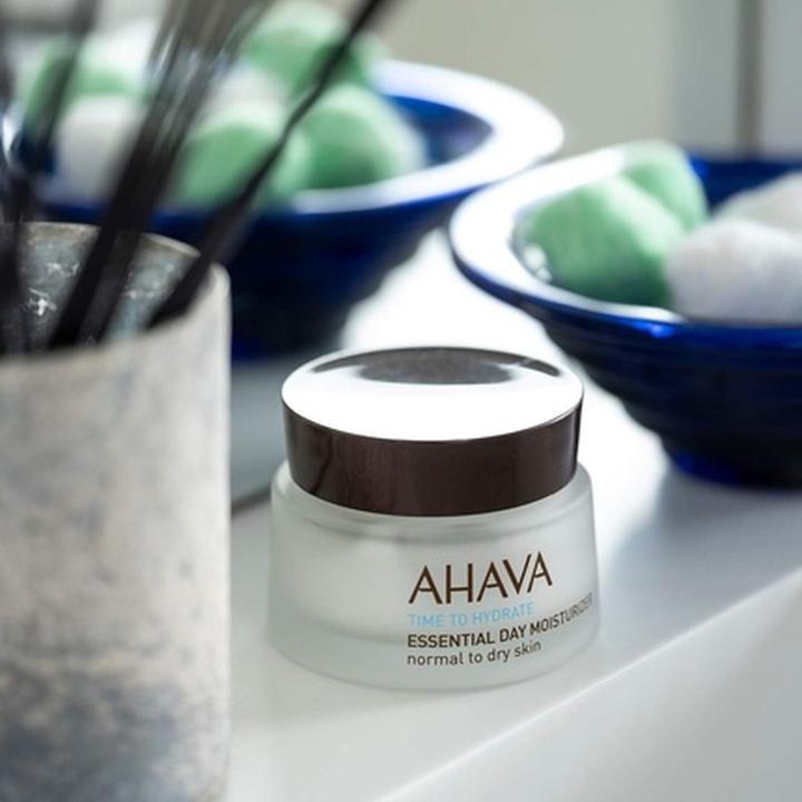 Produktbild Ahava Essential Day Moisturizer Normal to dry Skin (50 ml, Tagescreme)