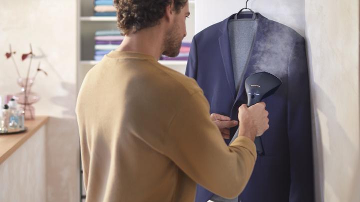 Actual product image Philips Portable steam straightener for lying and hanging clothes (1600 W, 32 g/min)