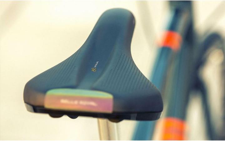 Actual product image Selle Royal Saddle VIVO Relaxed, Royalgel, 263x201mm