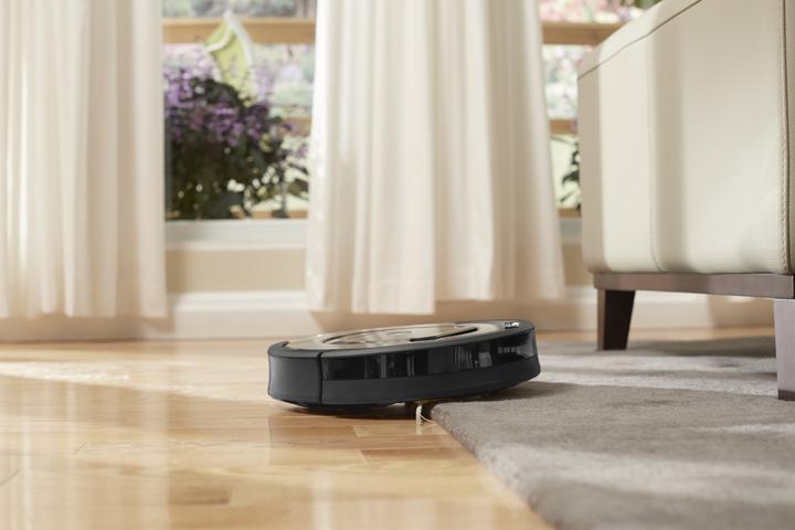Actual product image iRobot Roomba 866