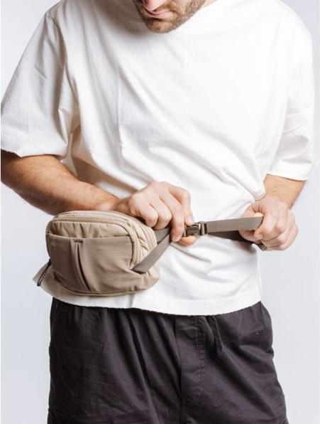 Actual product image Moment Take Sling 1.5L Desert (1.50 l)