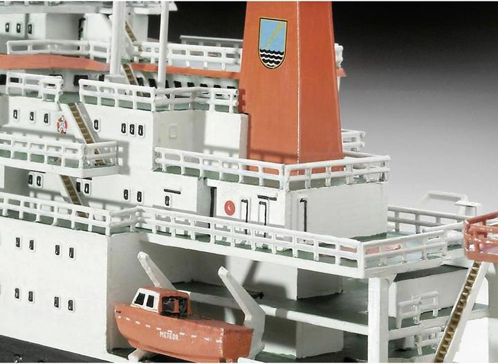 Produktbild Revell German Research Vessel Meteor