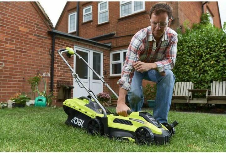 Actual product image Ryobi RLM13E33S (Electrical connection)