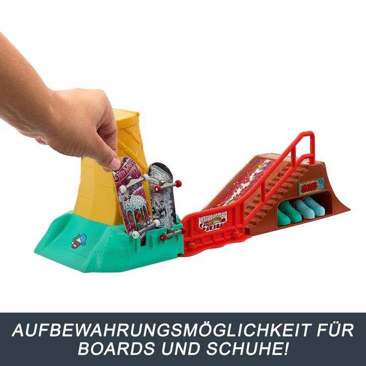 Actual product image Hot Wheels SKATE Dessert Skate Park