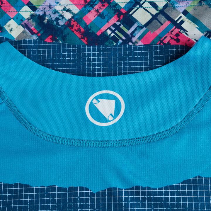 Actual product image Endura Patchwork Ltd Printed L/S Tee Bab (XXL)