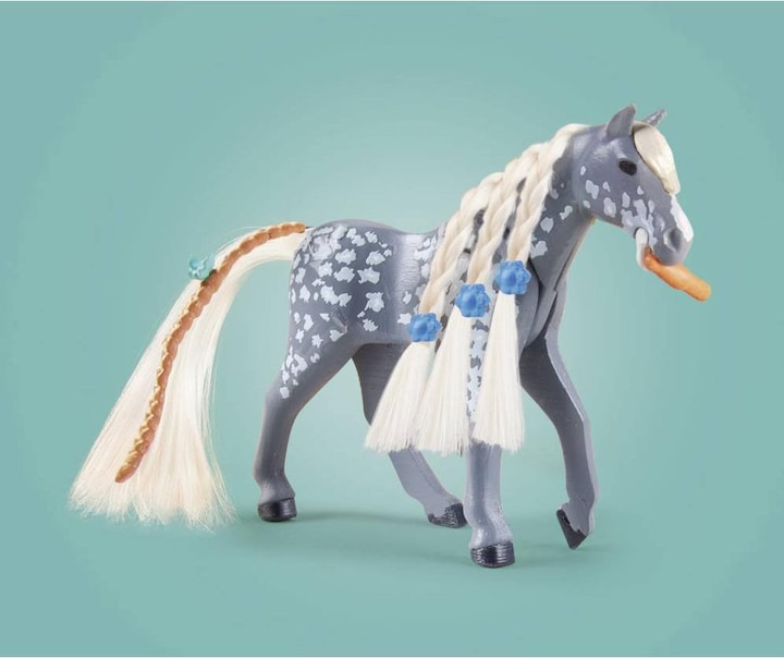 Actual product image Playmobil Amelia & Whisper with horse box (71353, Playmobil Horses of Waterfall)