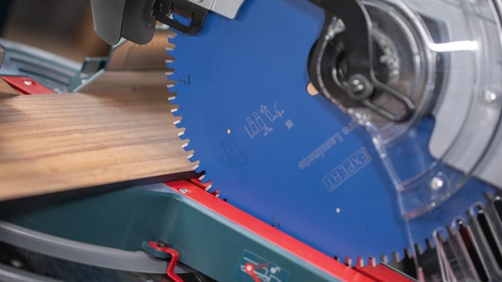 Produktbild Bosch Professional Zubehör Kreissägeblatt Expert for High Pressure Laminate, 216 x 30 x 2,8 mm, 64