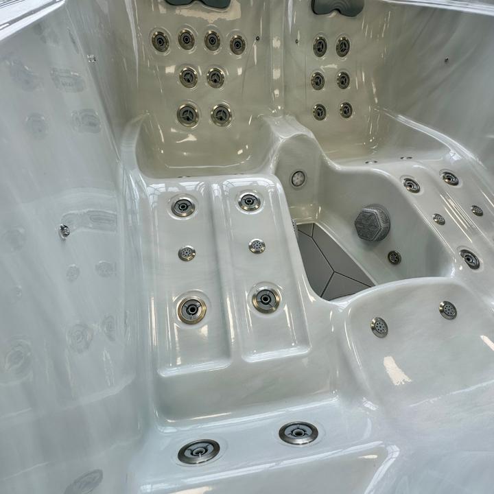 Immagine prodotto Allseas Spa Maui Classic Whirlpool 3 Personen | 26 Jets | 200 x 164 x 82cm (3 Persone)