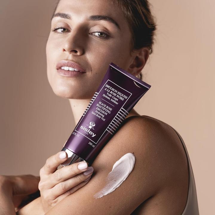 Image du produit Sisley Émuls Exquise Rose Noire (Lotion pour le corps, 200 ml)