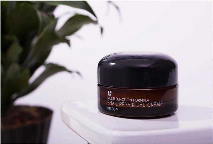 Immagine prodotto Mizon Crema per gli occhi di riparazione della lumaca (Crema per la cura degli occhi, 15 ml, Giorno)