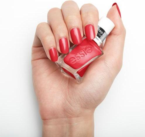 Actual product image Essie Gel Couture (470 Sizzling Hot, Colour paint)