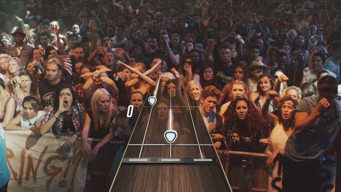 Immagine prodotto Activision Guitar Hero Live incluso chitarra (Wii U, IT)