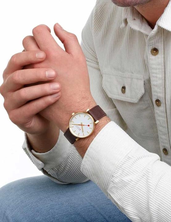 Immagine prodotto Mondaine Evo2 - Ip Gold (Orologio da polso analogico, 40 mm)